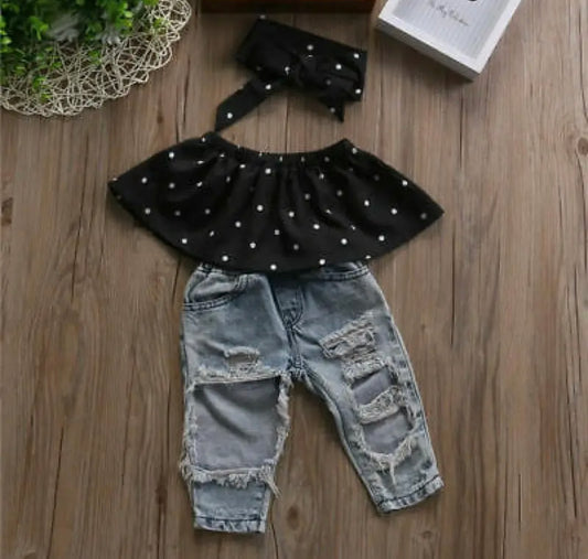 Sleeveless Shirt with Rip Jeans